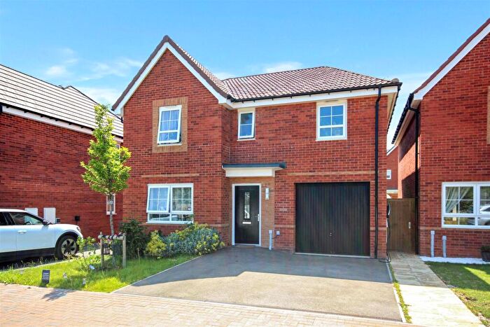 4 Bedroom Detached House For Sale In Tybalt Close, Wellingborough, NN8