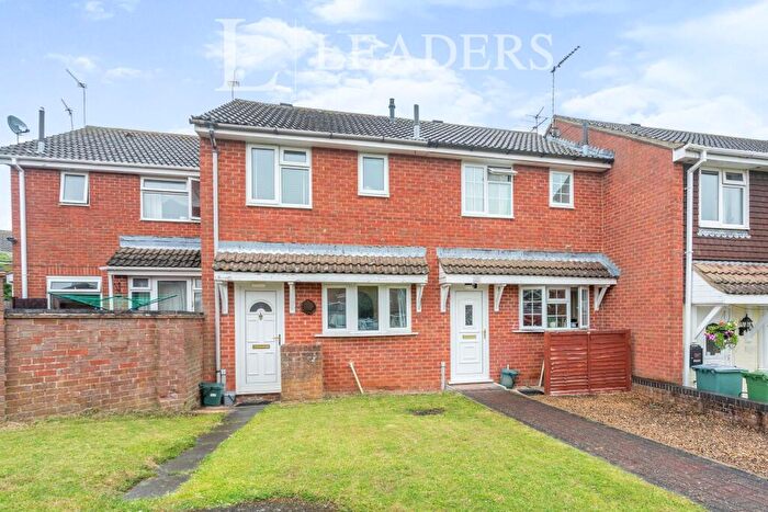 2 Bedroom Terraced House To Rent In Small Crescent, Buckingham, Buckinghamshire, MK18