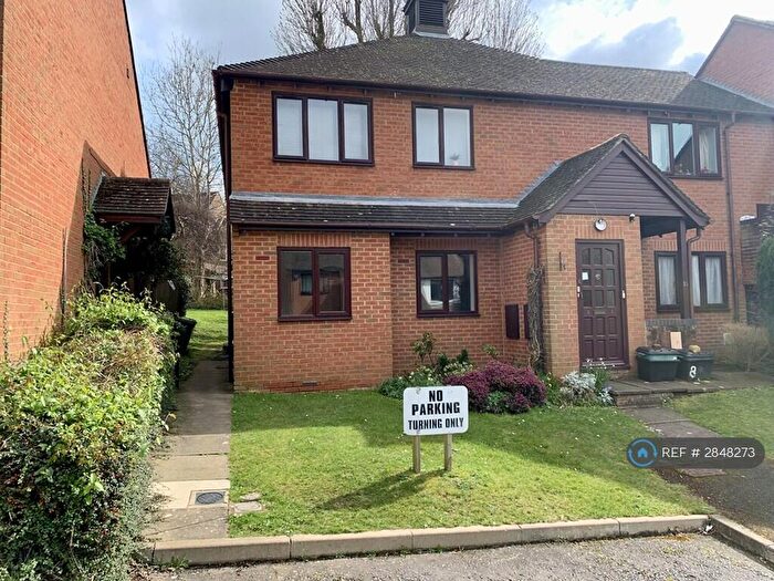 2 Bedroom Flat To Rent In Maitland Drive, High Wycombe, HP13