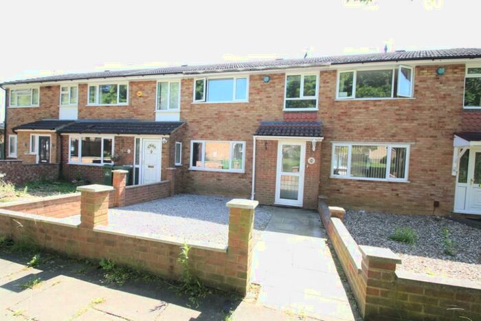 3 Bedroom House To Rent In Roxburgh Way, Bletchley, Milton Keynes, MK3