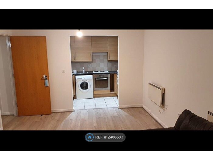 2 Bedroom Flat To Rent In Berberis House, Feltham, TW13