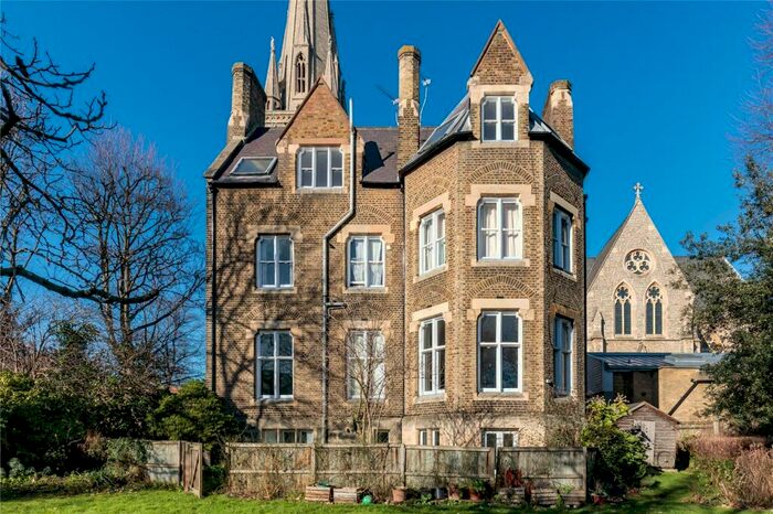 2 Bedroom Flat To Rent In St Marys Rectory, Stoke Newington Church Street, N16