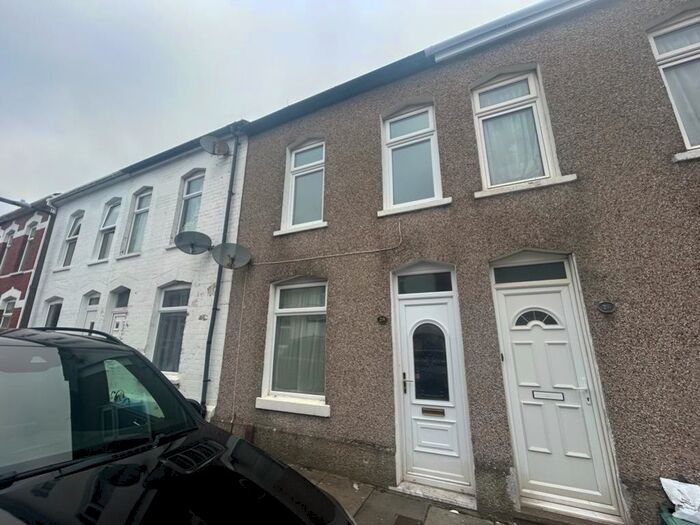 3 Bedroom Terraced House To Rent In Bell Street, Barry, CF62