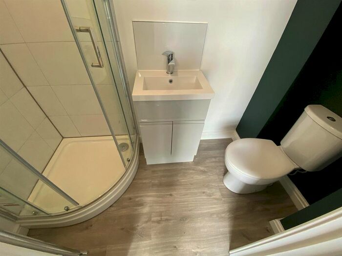 1 Bedroom Property To Rent In Ensuite, Allesley Old Road, Chapelfields, Coventry, CV5