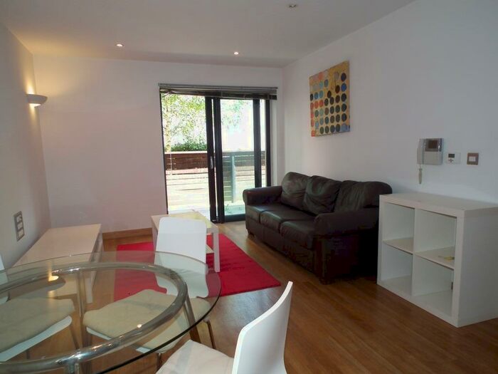 1 Bedroom Ground Flat To Rent In The Terrace Apartments, Drayton Park, London, N5
