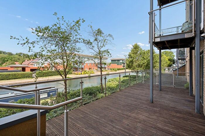 1 Bedroom Flat For Sale In Chantry Close, Yiewsley, West Drayton, UB7