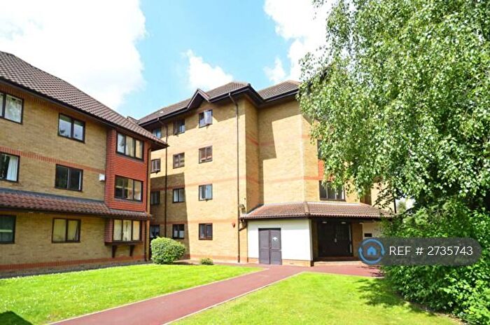 2 Bedroom Flat To Rent In Orchard Grove, London, SE20