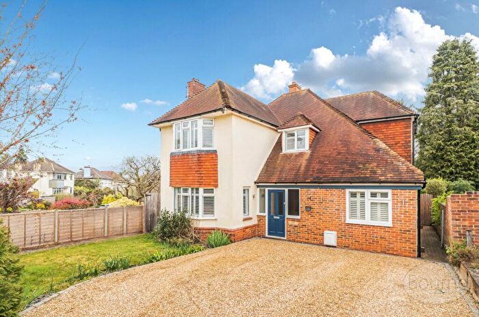 4 Bedroom Detached House For Sale In Ferndale Avenue, Chertsey, Surrey, KT16