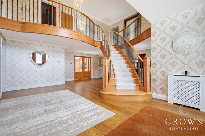 6 Bedroom Detached House For Sale In Ramsden Park Road, Ramsden Bellhouse, Billericay, CM11
