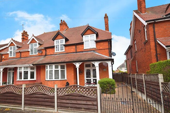 4 Bedroom Semi-Detached House For Sale In Derby Avenue, Skegness, PE25