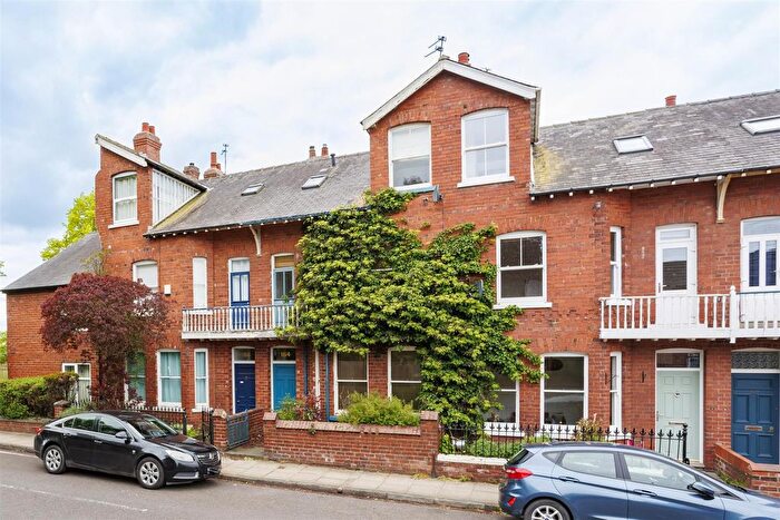 4 Bedroom Terraced House For Sale In Albemarle Road, York, YO23
