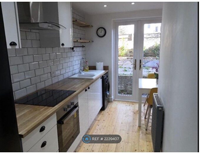 1 Bedroom Flat To Rent In Louveine Rd, London, SW11
