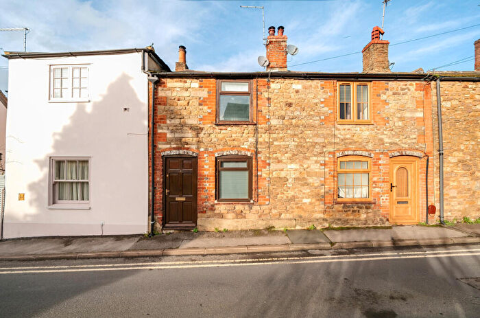 2 Bedroom Terraced House For Sale In Ferndale Street, Faringdon, Oxfordshire, SN7