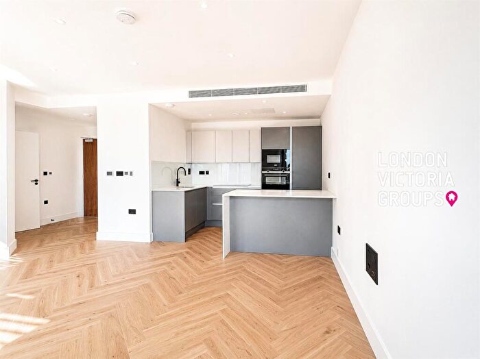 Apartment To Rent In Huntingdon Apartments, Graphite Square, London, SE11