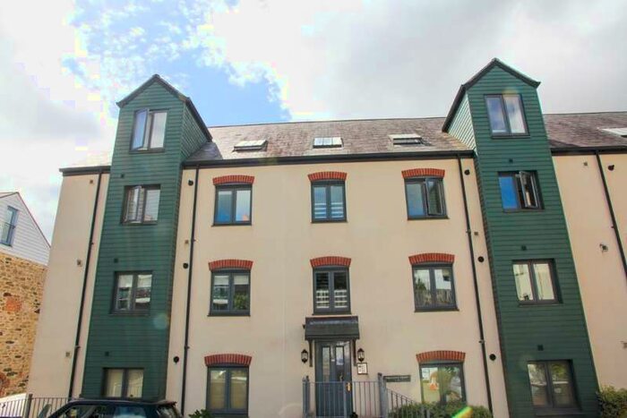 1 Bedroom Flat To Rent In Anchor Quay, , Penryn, TR10