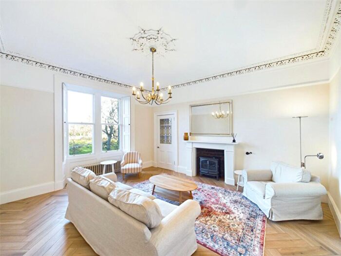 2 Bedroom Apartment To Rent In Livingstone Place, Marchmont, Edinburgh, EH9