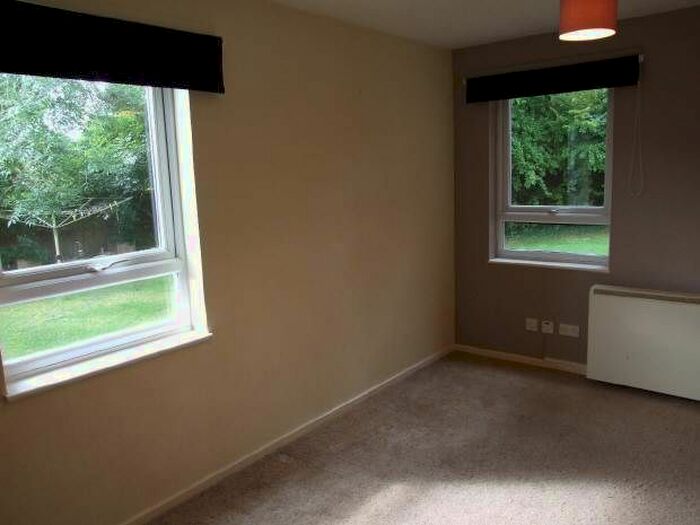 1 Bedroom Studio To Rent In Gassons Road, Snodland ME6