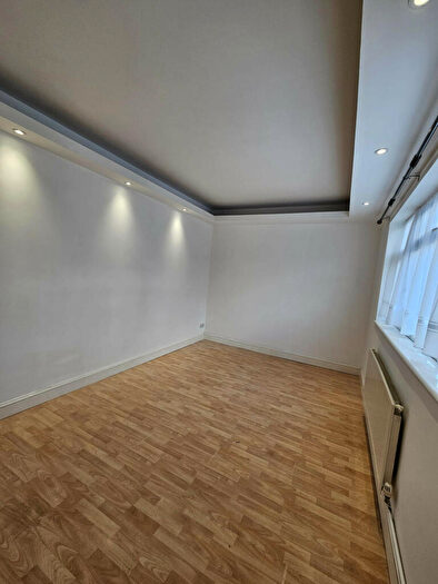 6 Bedroom Terraced House To Rent In Canning Town, London, E13