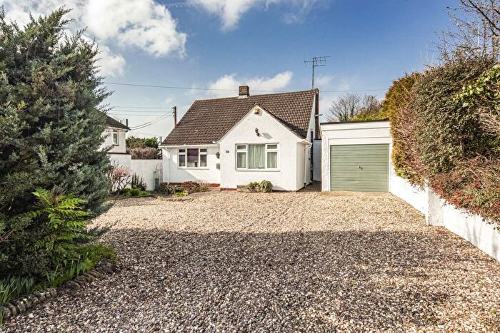 3 Bedroom Detached Bungalow For Sale In Wallingford Road, Goring On Thames, RG8