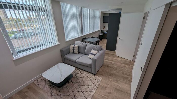 1 Bedroom Flat To Rent In Paragon House, Seymour Grove, M16