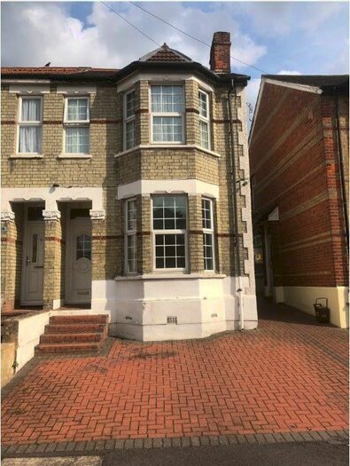 4 Bedroom Semi-Detached House To Rent In Roberts Road, High Wycombe, HP13