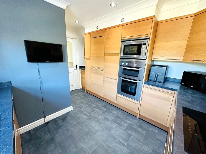 2 Bedroom Detached House For Sale In Main Street, Great Heck, Goole, DN14
