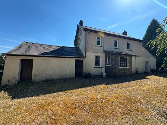 3 Bedroom Smallholding For Sale In Mydroilyn, Lampeter, SA48