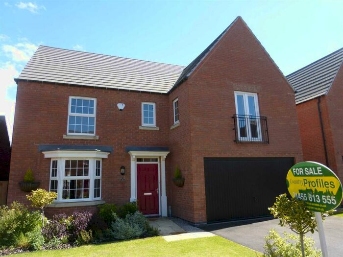 4 Bedroom Detached House To Rent In Paris Close, Hinckley, LE10