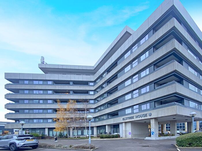 2 Bedroom Flat To Rent In Elstree Way, Borehamwood, Hertfordshire, WD6