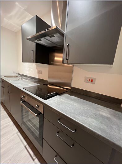 1 Bedroom Apartment To Rent In Bingley Road, Bradford, West Yorkshire, BD9