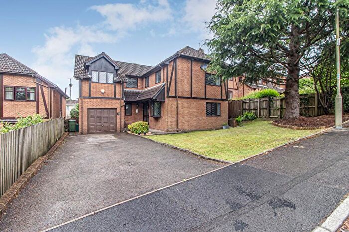 5 Bedroom Detached House For Sale In The Chestnuts, Miskin, CF72