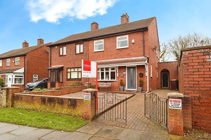 3 Bedroom Semi Detached House For Sale In Picton Street, Ashton-Under-Lyne, Greater Manchester, OL7