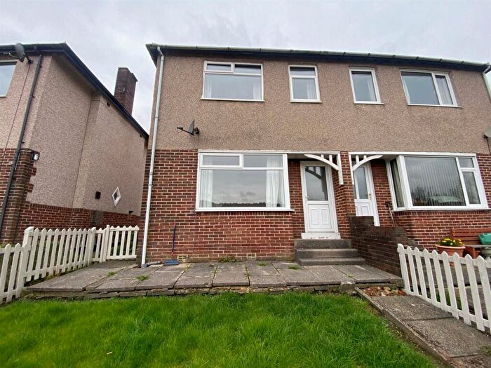 2 Bedroom Semi-Detached House To Rent In Overdale, Triangle, Halifax, HX6