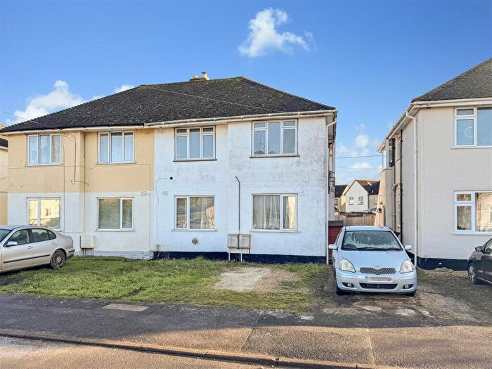 2 Bedroom Maisonette For Sale In Cirencester, GL7