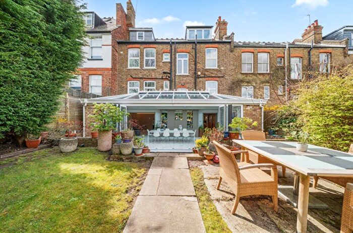 4 Bedroom Terraced House For Sale In Muswell Avenue, Muswell Hill, London, N10