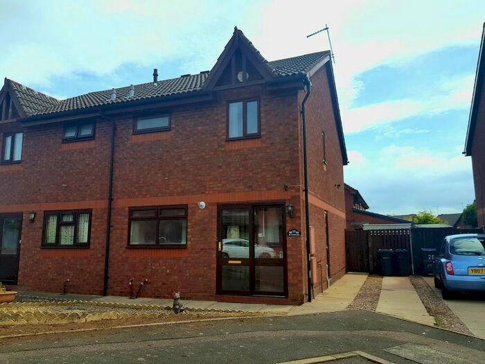 3 Bedroom Property To Rent In Elford Close, Kings Heath, Birmingham, B14