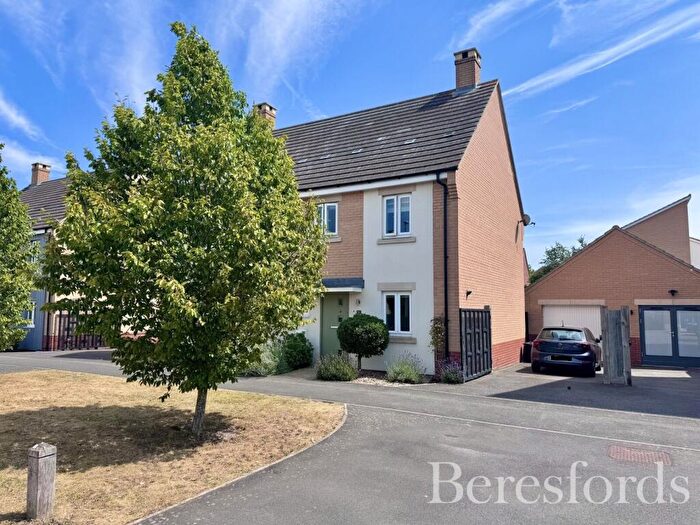 3 Bedroom Semi-Detached House For Sale In Kensington Road, Colchester, CO2