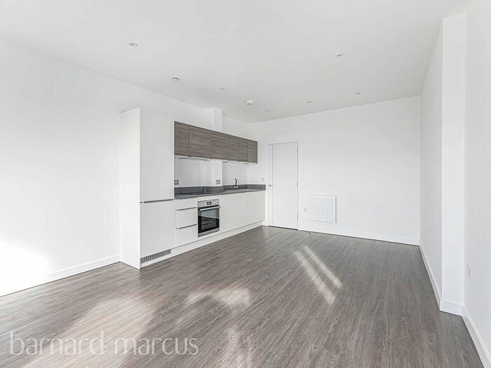 1 Bedroom Flat To Rent In - High Road, Whetstone, London, N20