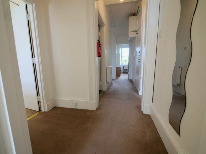 4 Bedroom Flat To Rent In Sciennes Road, Newington, Edinburgh, EH9