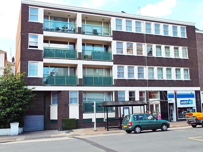 1 Bedroom Flat To Rent In Trinity Trees, BN21