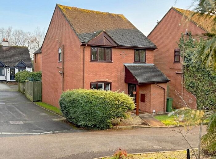 4 Bedroom Detached House For Sale In Cavalier Close, Newbury, RG14