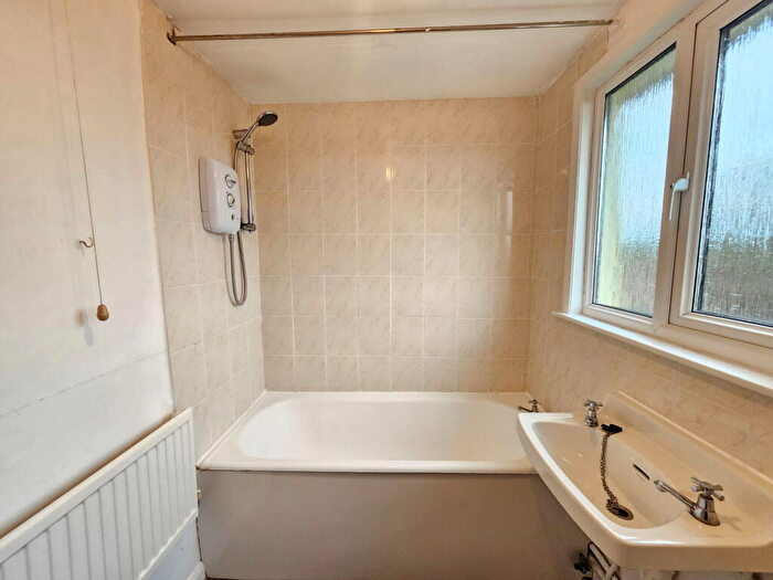 2 Bedroom Detached Bungalow To Rent In Felton Common, Felton, BS40