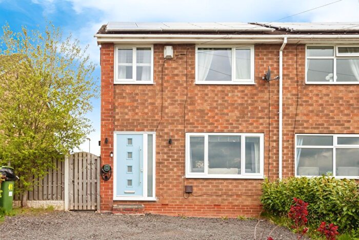 3 Bedroom Semi-Detached House For Sale In Brier Lane, Havercroft, Wakefield, WF4