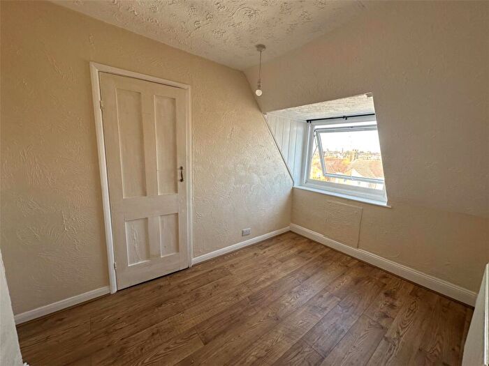 1 Bedroom Flat To Rent In Upper Cliff Road, Gorleston, Great Yarmouth, Norfolk, NR31