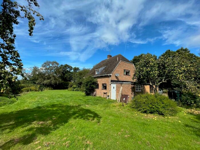 3 Bedroom Cottage To Rent In Brailes, Banbury, OX15
