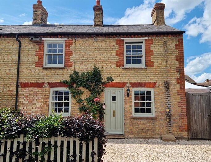 3 Bedroom End Of Terrace House For Sale In Quainton Road, Waddesdon, Buckinghamshire., HP18