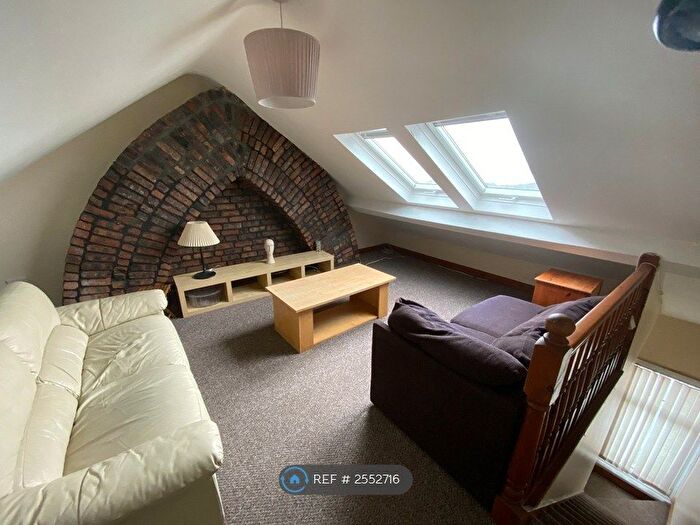 2 Bedroom Maisonette To Rent In Hawthorne Avenue, Uplands, Swansea, SA2