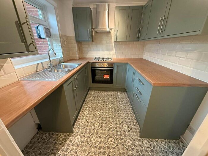 2 Bedroom House To Rent In Nightingale Avenue, Frome, Somerset, BA11