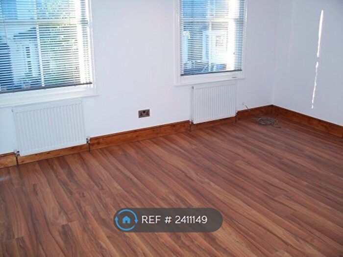 4 Bedroom Terraced House To Rent In Barclay Road, London, E11
