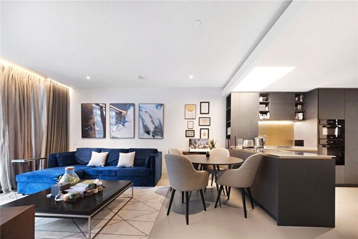 1 Bedroom Flat To Rent In Lewis Cubitt Square, N1C